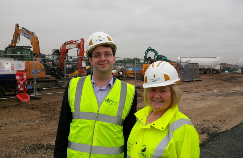 Cllrs Andrew Kelly and Rachael Lake at Waterside Drive in Walton