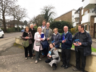 Photo of Conservatives campaigning in Hersham